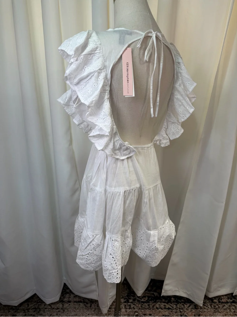 NWT Aqua Swim ‘Eyelet Flutter Swim Coverup Mini Dress’ in White Size Medium